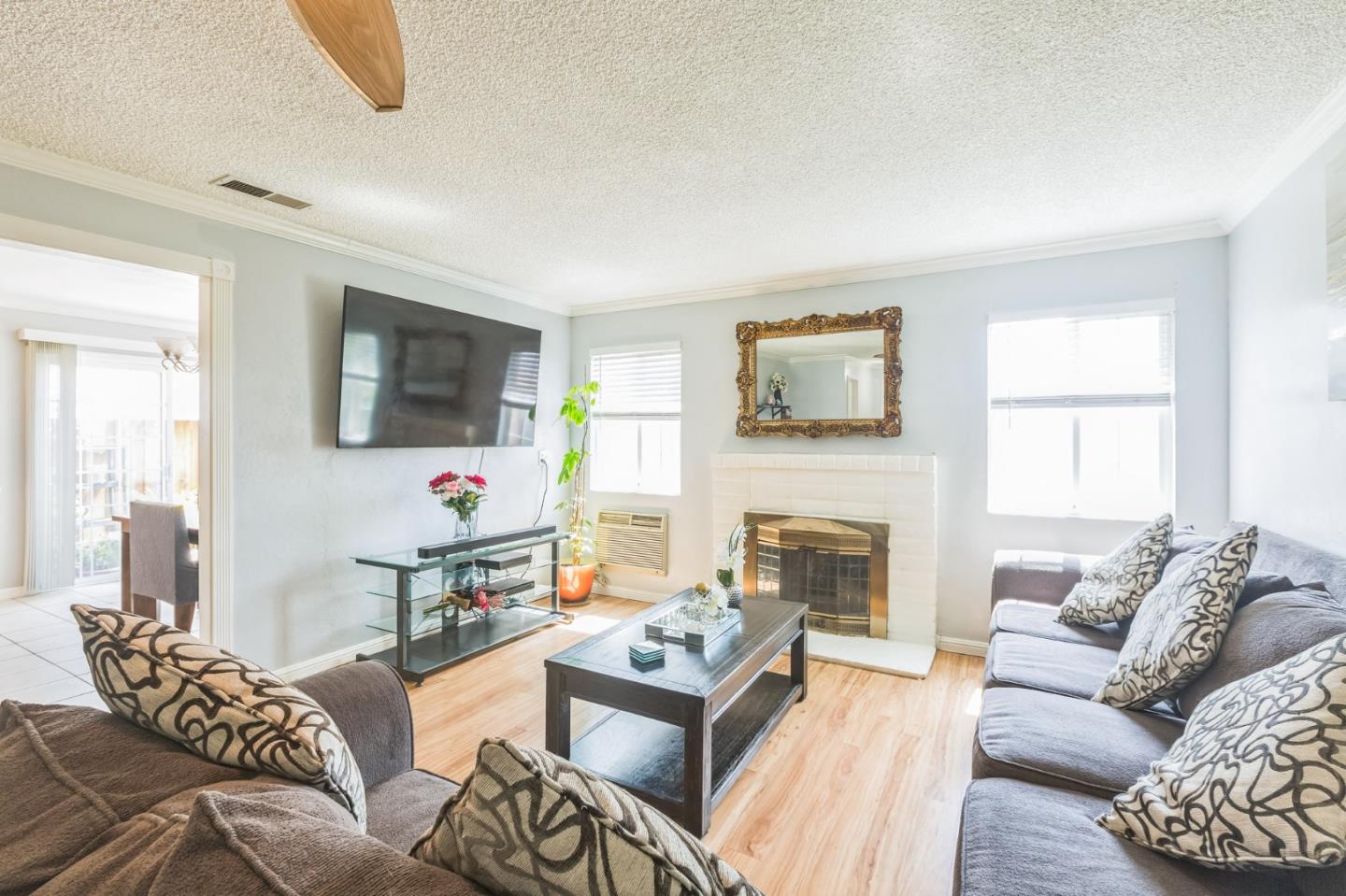 Detail Gallery Image 5 of 29 For 3274 Mount Rainier Dr, San Jose,  CA 95127 - 3 Beds | 2 Baths