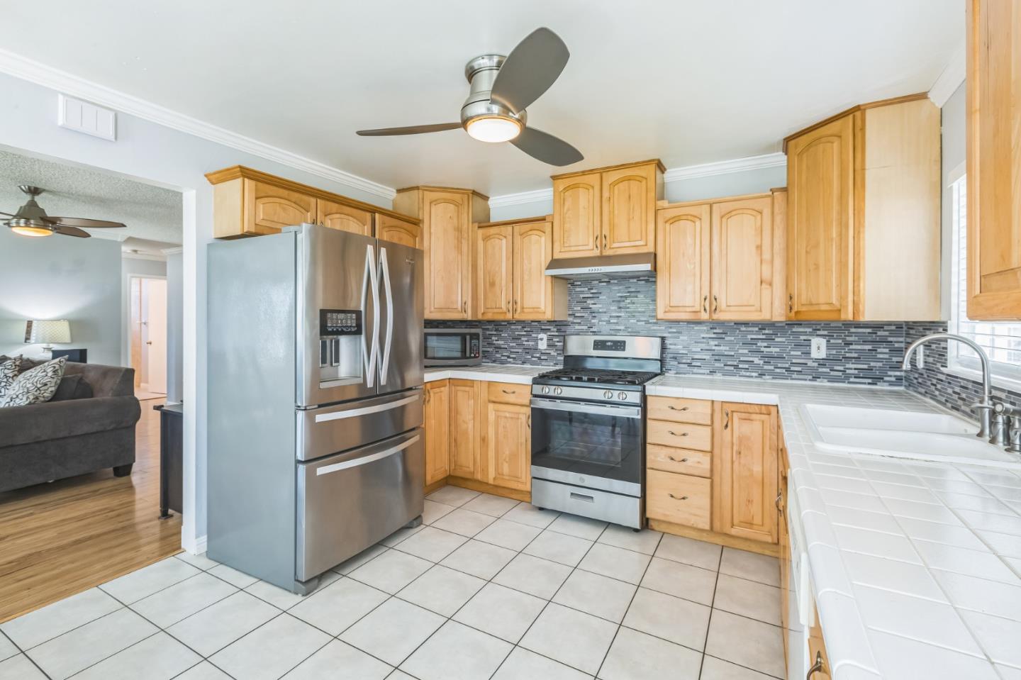Detail Gallery Image 7 of 29 For 3274 Mount Rainier Dr, San Jose,  CA 95127 - 3 Beds | 2 Baths