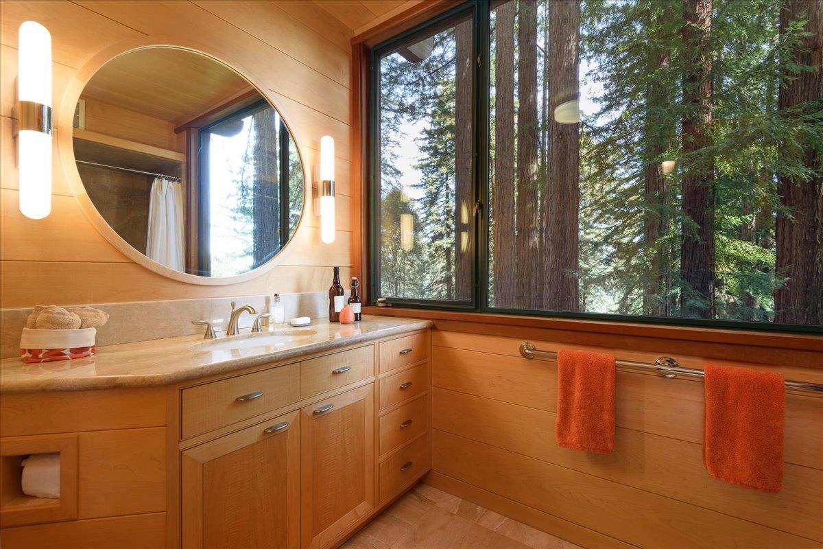 Detail Gallery Image 21 of 38 For 9 Summit Rd, Woodside,  CA 94062 - 3 Beds | 2 Baths