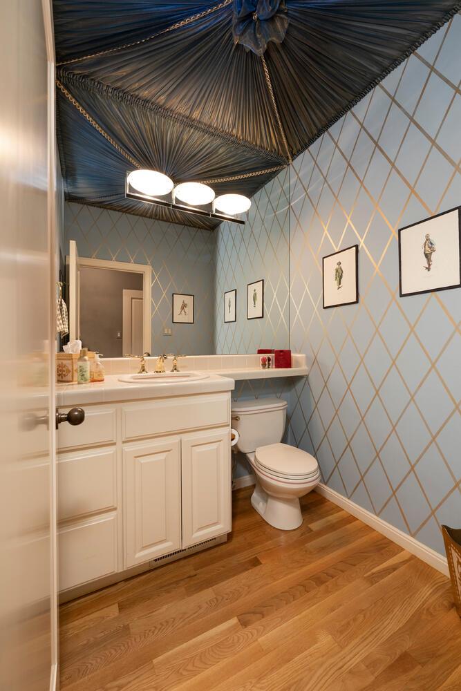 Detail Gallery Image 36 of 75 For 1162 Barroilhet Dr, Hillsborough,  CA 94010 - 4 Beds | 4/2 Baths