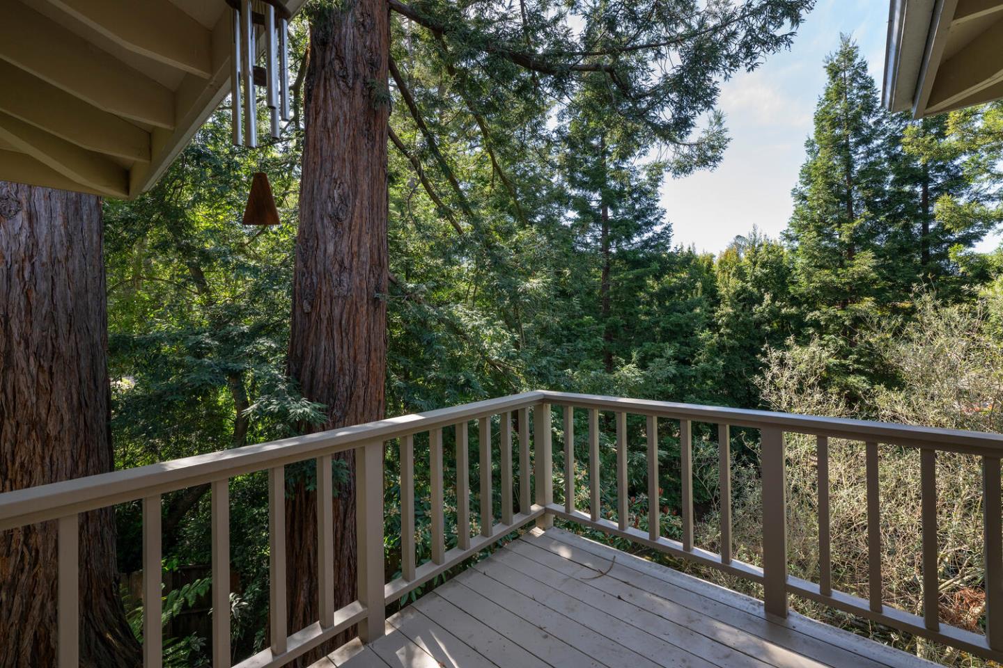 Detail Gallery Image 42 of 75 For 1162 Barroilhet Dr, Hillsborough,  CA 94010 - 4 Beds | 4/2 Baths