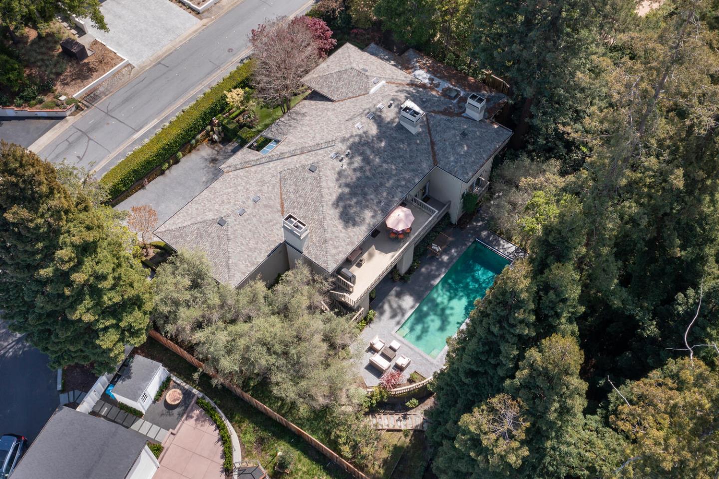 Detail Gallery Image 72 of 75 For 1162 Barroilhet Dr, Hillsborough,  CA 94010 - 4 Beds | 4/2 Baths