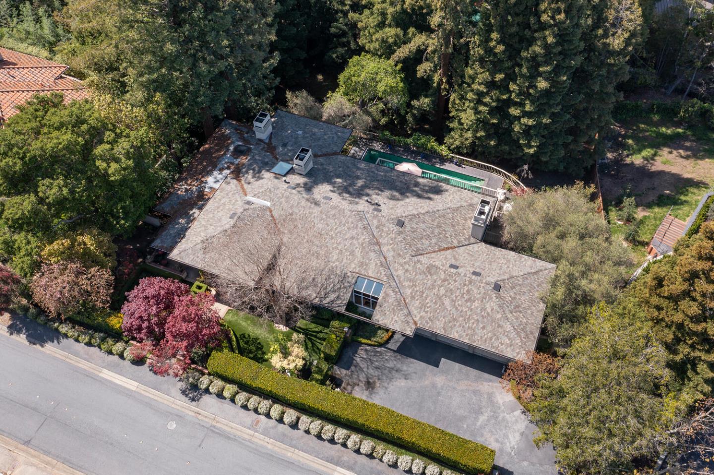 Detail Gallery Image 74 of 75 For 1162 Barroilhet Dr, Hillsborough,  CA 94010 - 4 Beds | 4/2 Baths