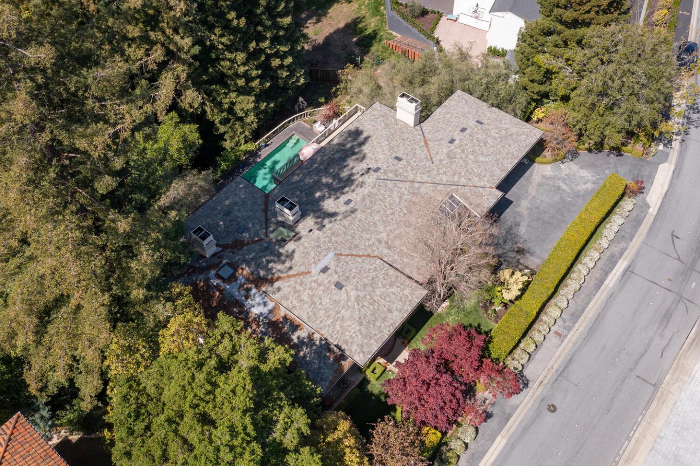 Detail Gallery Image 75 of 75 For 1162 Barroilhet Dr, Hillsborough,  CA 94010 - 4 Beds | 4/2 Baths
