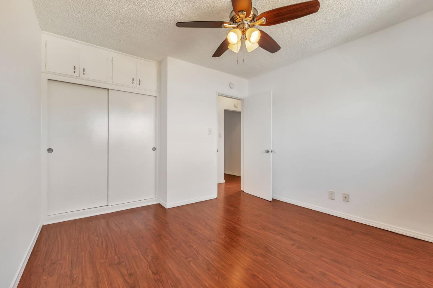 Detail Gallery Image 16 of 31 For 11946 Oxford Ave #C,  Hawthorne,  CA 90250 - 2 Beds | 1 Baths