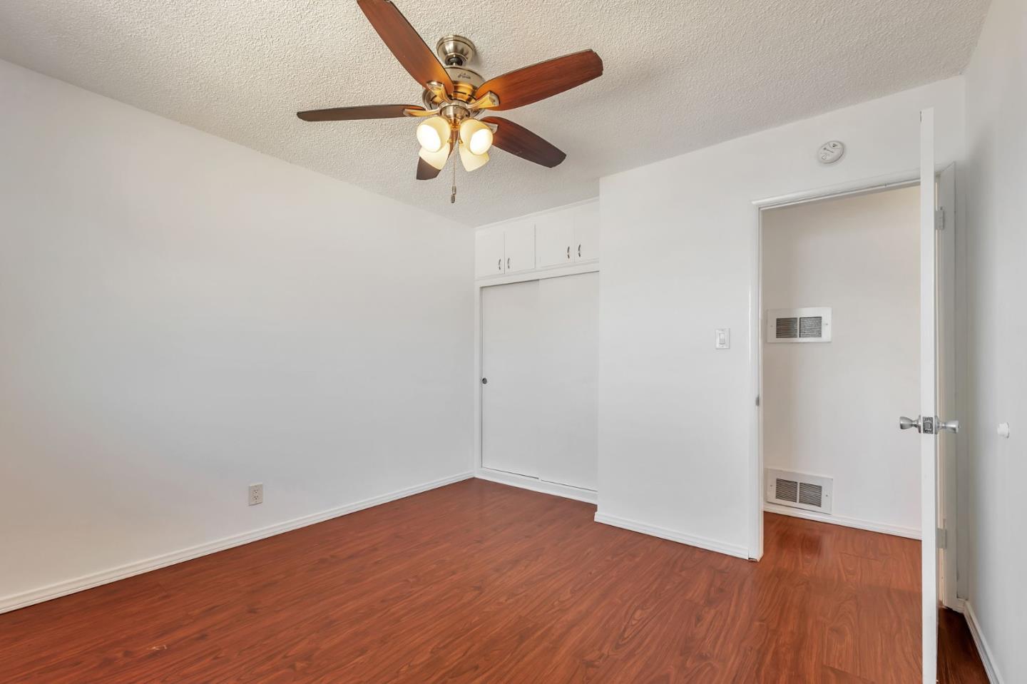 Detail Gallery Image 17 of 31 For 11946 Oxford Ave #C,  Hawthorne,  CA 90250 - 2 Beds | 1 Baths