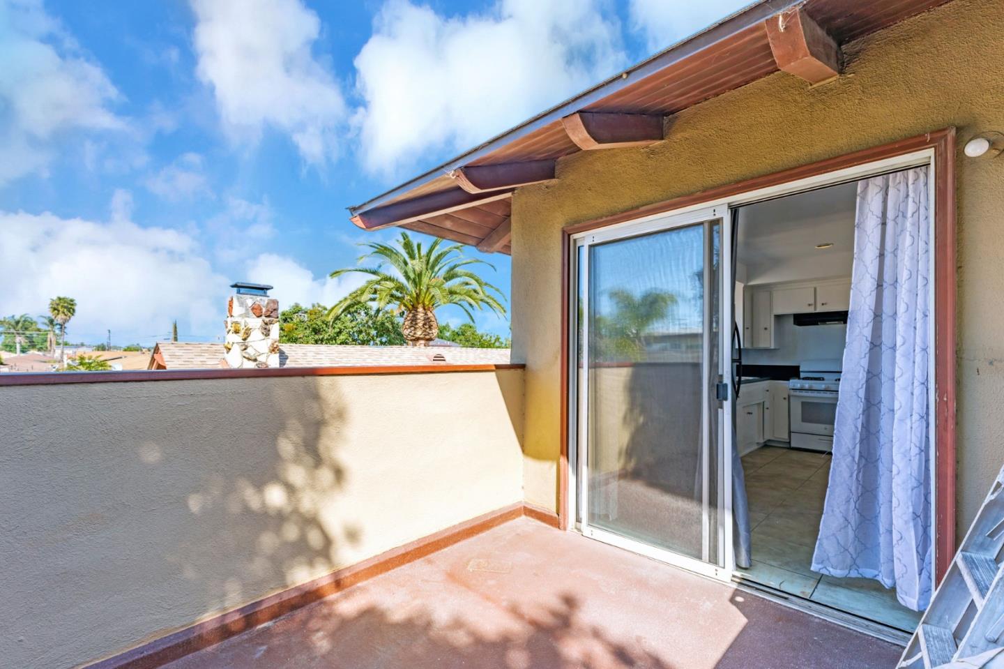 Detail Gallery Image 28 of 31 For 11946 Oxford Ave #C,  Hawthorne,  CA 90250 - 2 Beds | 1 Baths