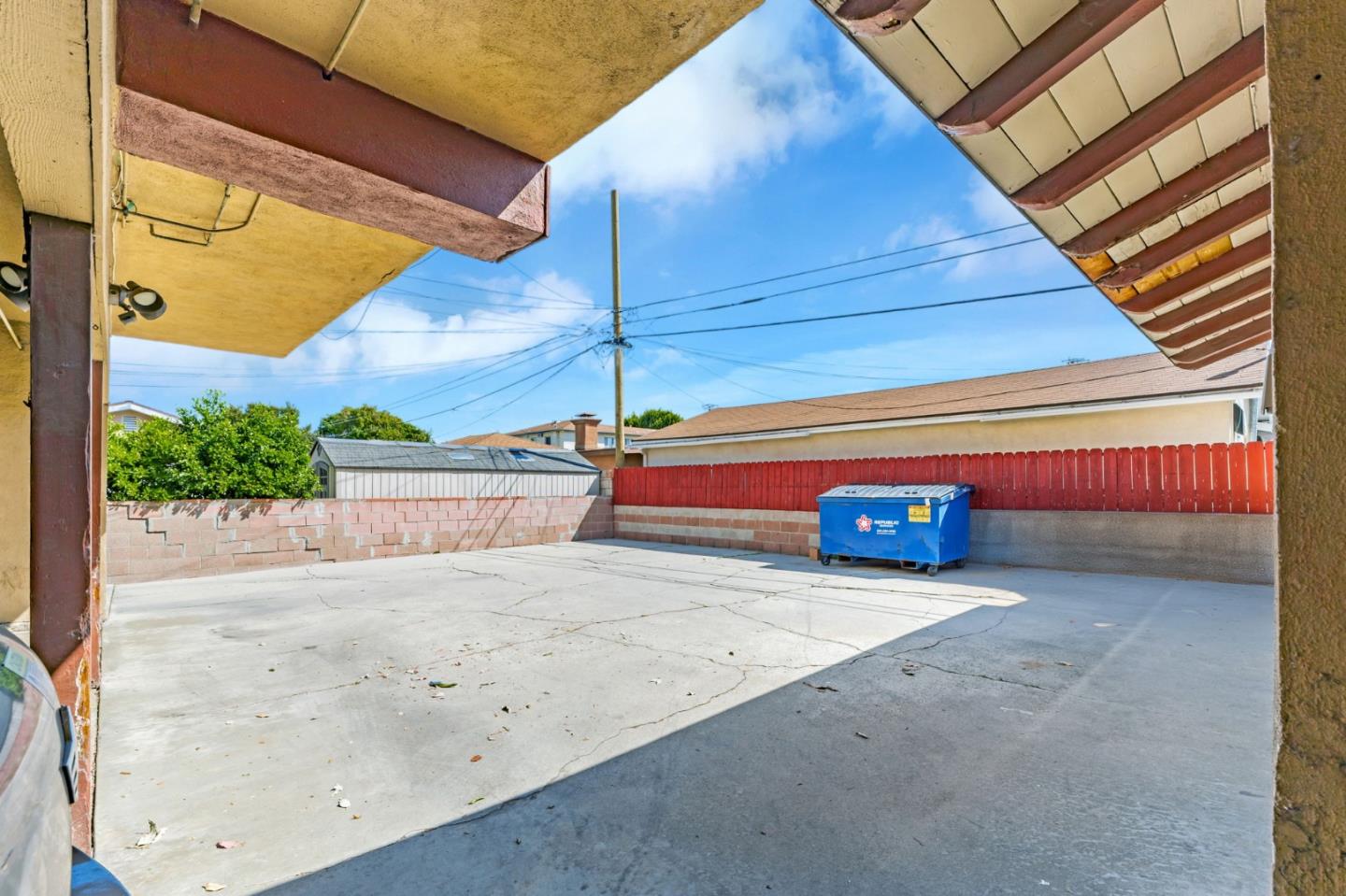 Detail Gallery Image 30 of 31 For 11946 Oxford Ave #C,  Hawthorne,  CA 90250 - 2 Beds | 1 Baths