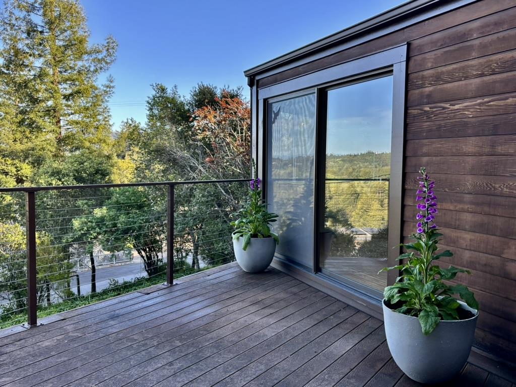 Detail Gallery Image 13 of 25 For 102 Santa Maria Ave, Portola Valley,  CA 94028 - 2 Beds | 3 Baths