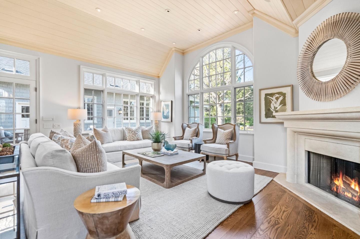 Detail Gallery Image 19 of 40 For 258 Kings Mountain Rd, Woodside,  CA 94062 - 5 Beds | 4/2 Baths