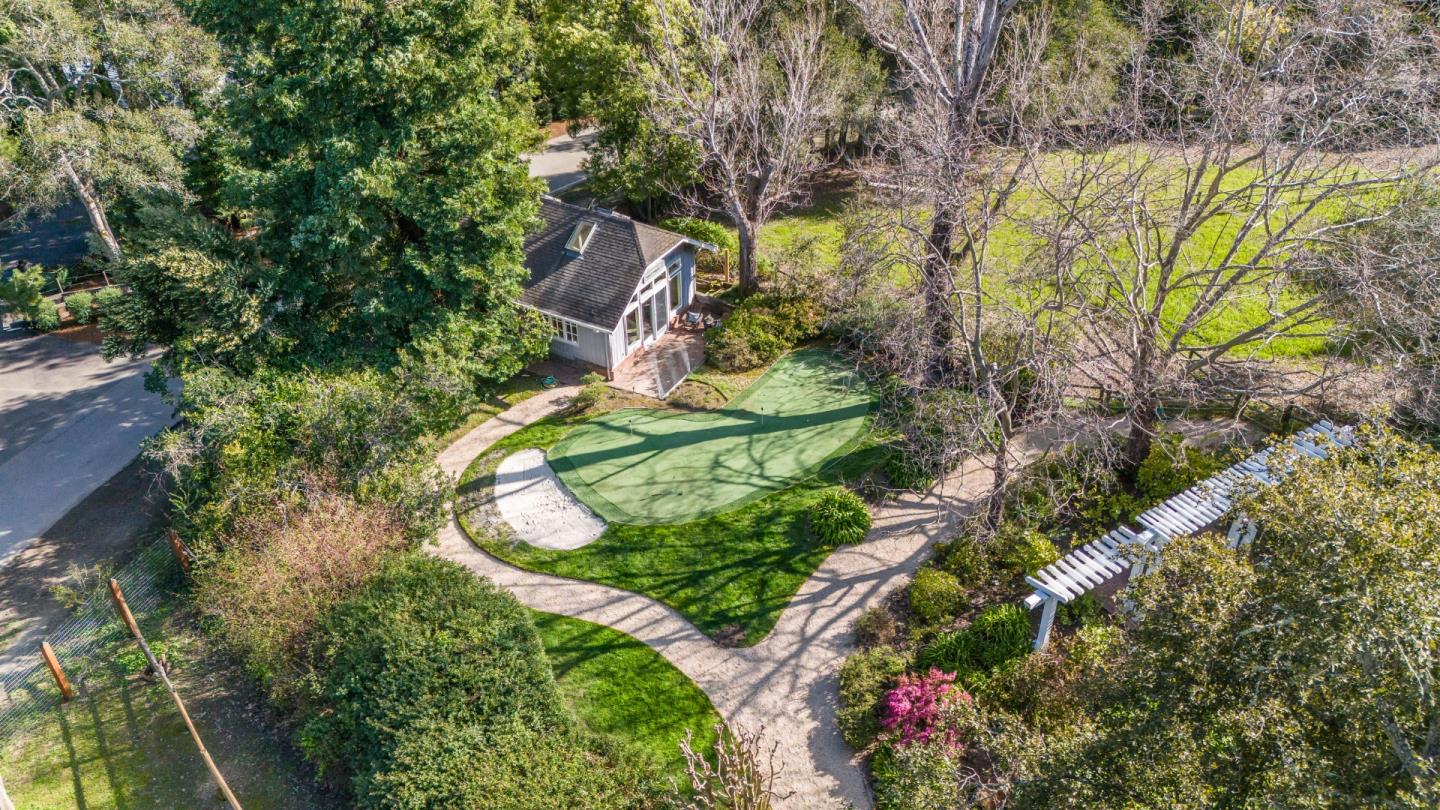 Detail Gallery Image 28 of 40 For 258 Kings Mountain Rd, Woodside,  CA 94062 - 5 Beds | 4/2 Baths