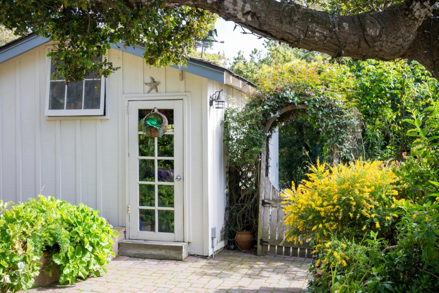Detail Gallery Image 20 of 43 For 0 Ocean 1ne Santa Rita, Carmel,  CA 93921 - 2 Beds | 2 Baths