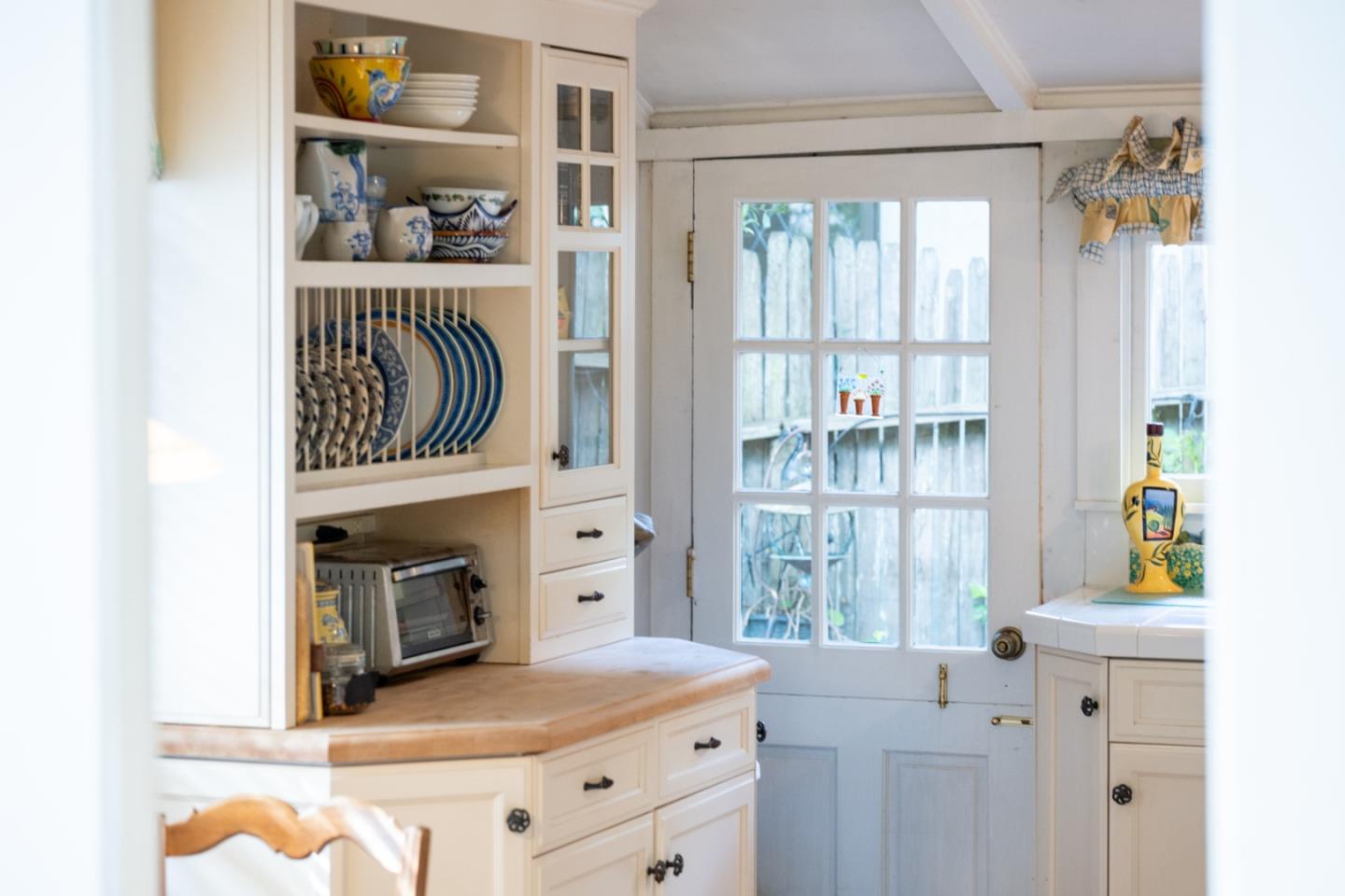 Detail Gallery Image 26 of 43 For 0 Ocean 1ne Santa Rita, Carmel,  CA 93921 - 2 Beds | 2 Baths