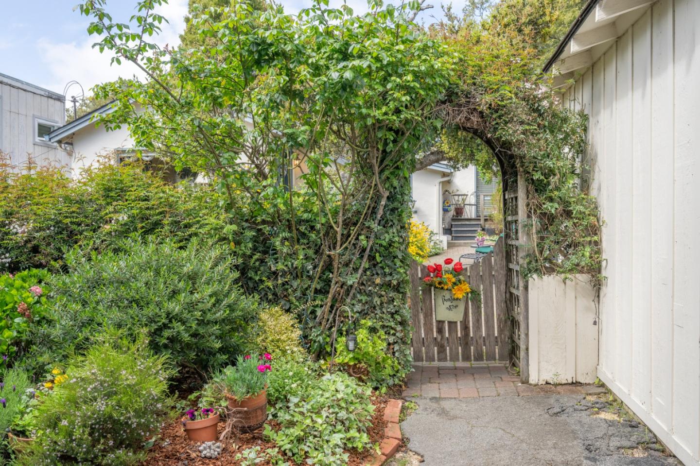Detail Gallery Image 37 of 43 For 0 Ocean 1ne Santa Rita, Carmel,  CA 93921 - 2 Beds | 2 Baths