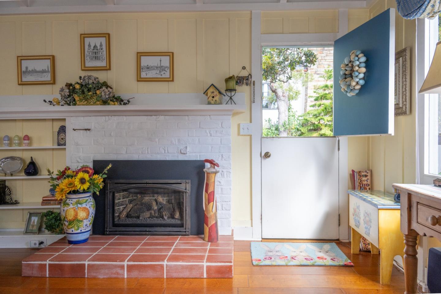 Detail Gallery Image 4 of 43 For 0 Ocean 1ne Santa Rita, Carmel,  CA 93921 - 2 Beds | 2 Baths