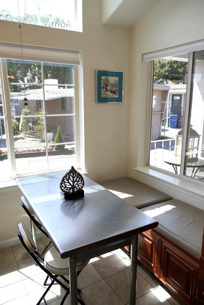 Detail Gallery Image 12 of 33 For 14685 Oka Rd #28,  Los Gatos,  CA 95032 - 3 Beds | 2 Baths