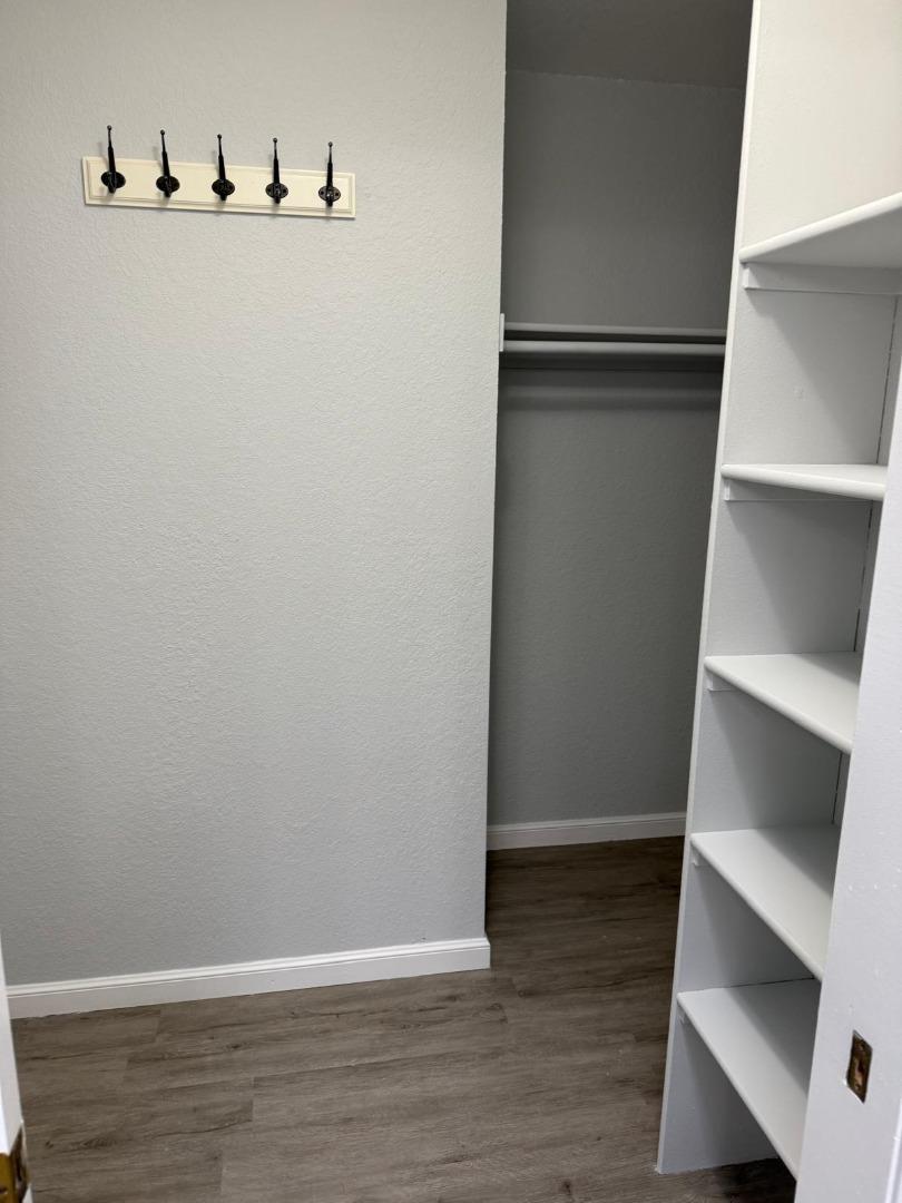 Detail Gallery Image 12 of 25 For 822 Shooting Star Ter, Sunnyvale,  CA 94086 - 2 Beds | 2/1 Baths