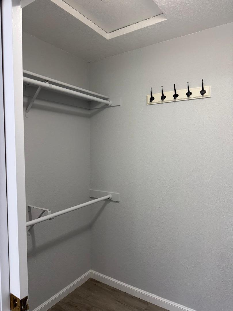Detail Gallery Image 13 of 25 For 822 Shooting Star Ter, Sunnyvale,  CA 94086 - 2 Beds | 2/1 Baths
