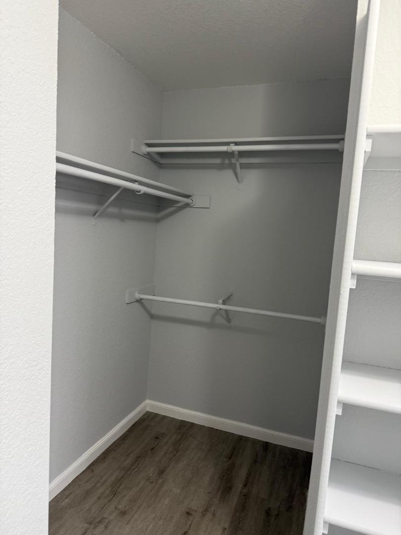 Detail Gallery Image 14 of 25 For 822 Shooting Star Ter, Sunnyvale,  CA 94086 - 2 Beds | 2/1 Baths