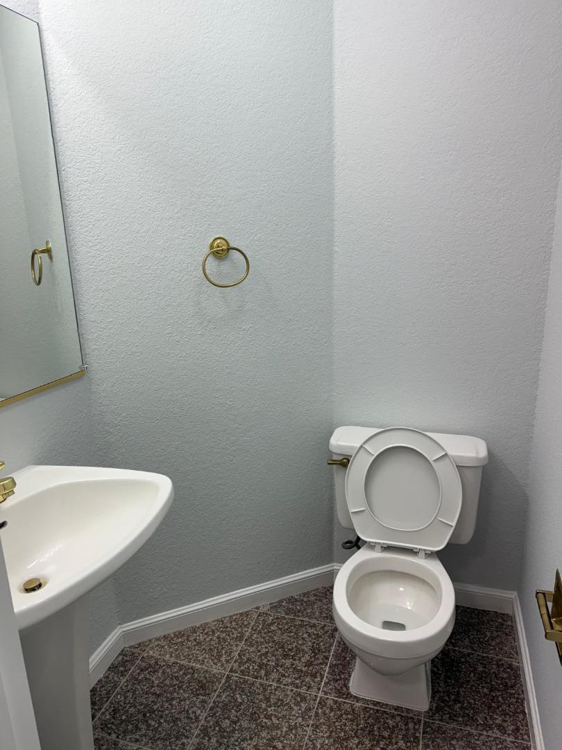 Detail Gallery Image 24 of 25 For 822 Shooting Star Ter, Sunnyvale,  CA 94086 - 2 Beds | 2/1 Baths