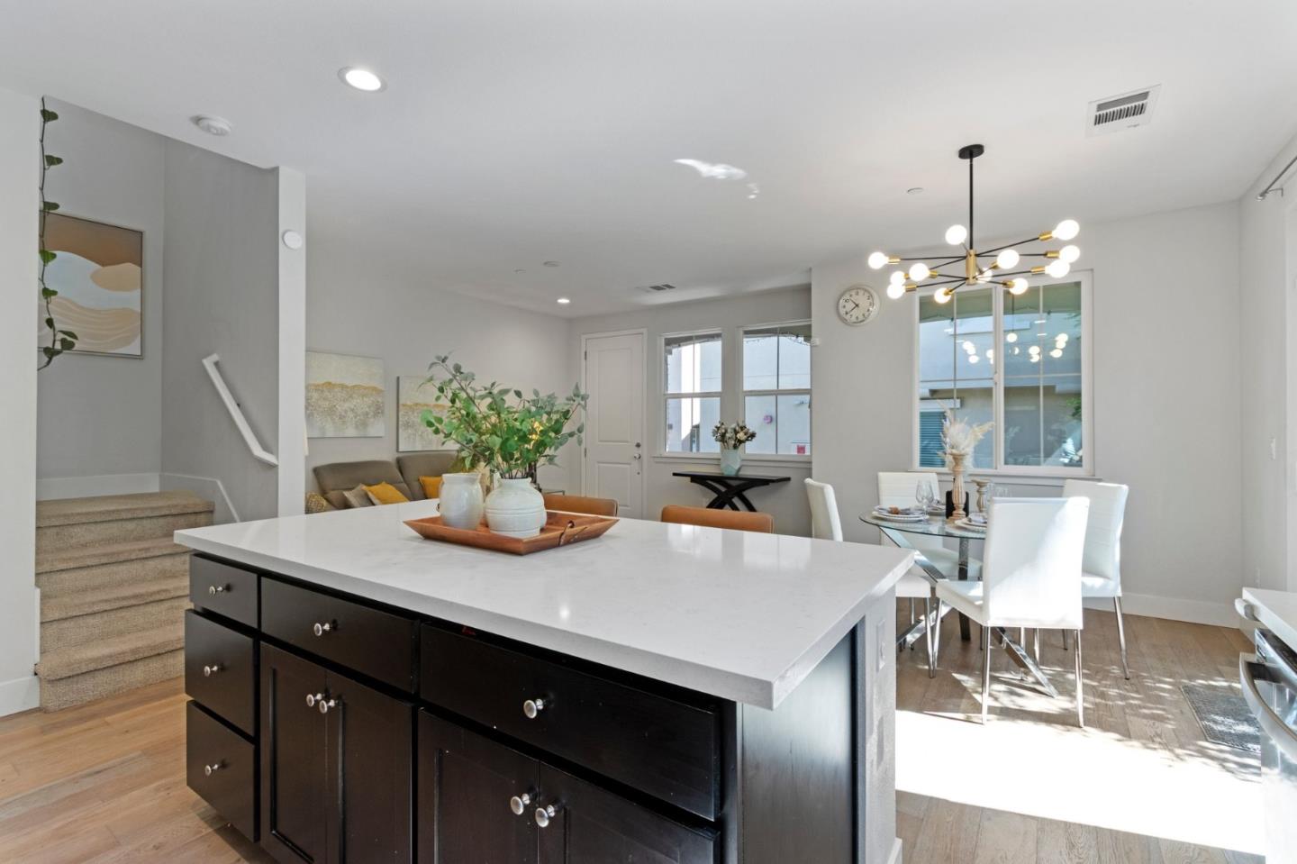 Detail Gallery Image 15 of 51 For 1020 Skybo Ct, San Jose,  CA 95120 - 4 Beds | 3 Baths