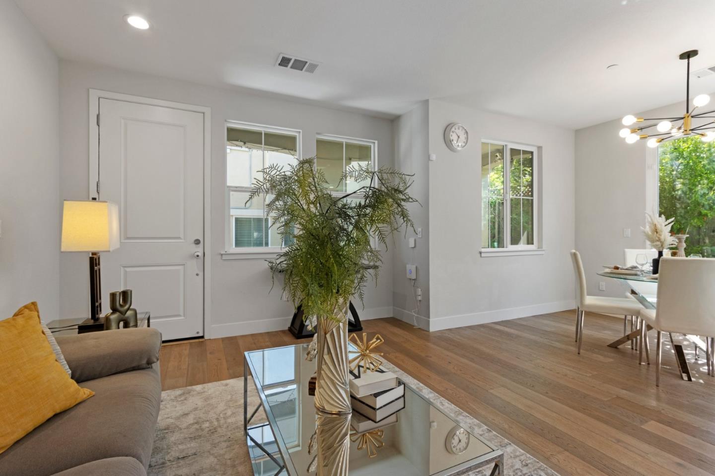 Detail Gallery Image 6 of 51 For 1020 Skybo Ct, San Jose,  CA 95120 - 4 Beds | 3 Baths