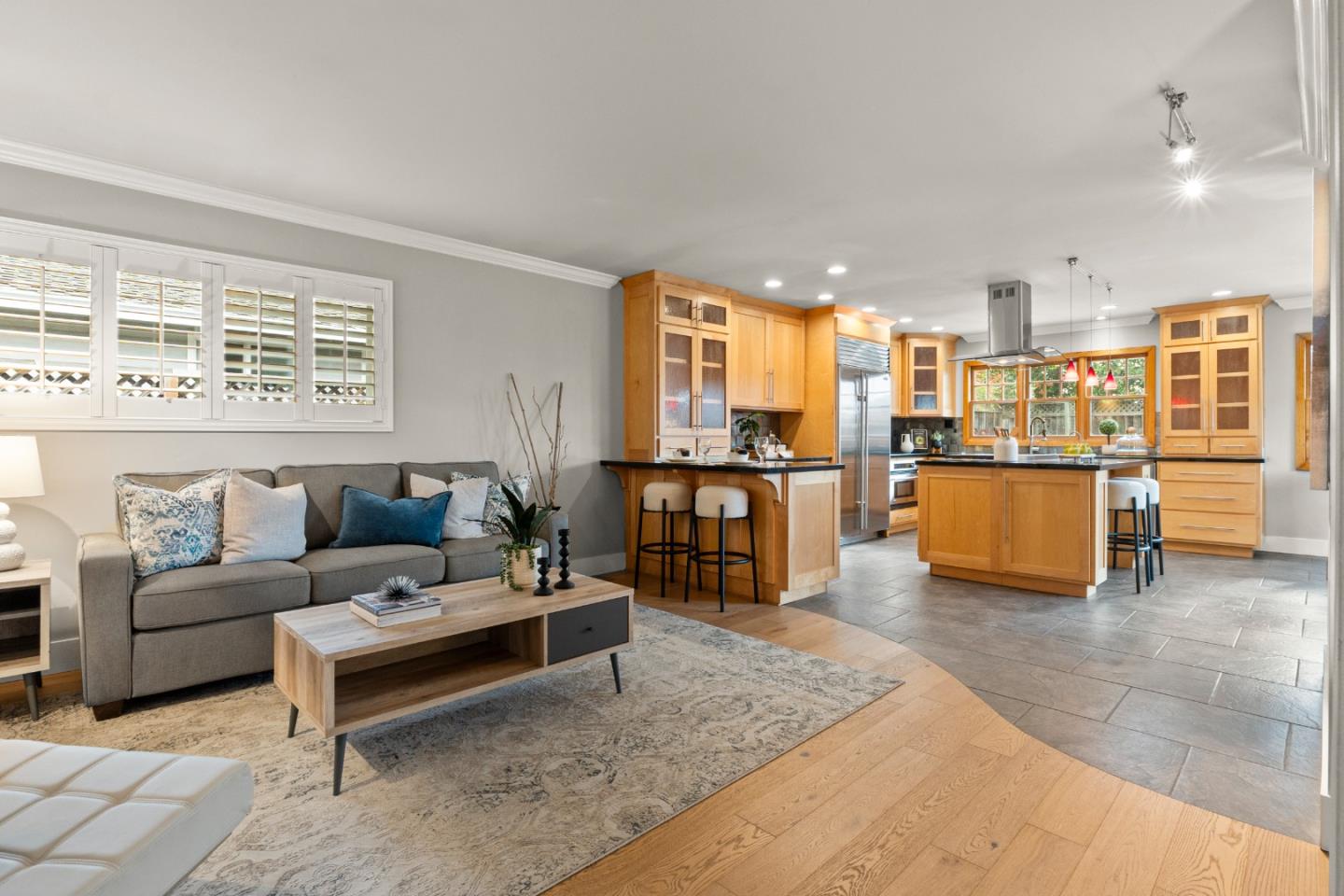 Detail Gallery Image 12 of 60 For 5251 Larchwood Dr, San Jose,  CA 95118 - 3 Beds | 2 Baths
