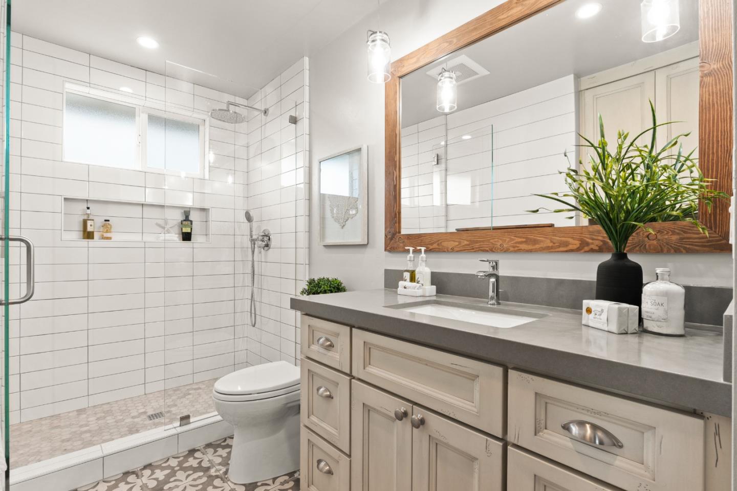 Detail Gallery Image 33 of 60 For 5251 Larchwood Dr, San Jose,  CA 95118 - 3 Beds | 2 Baths