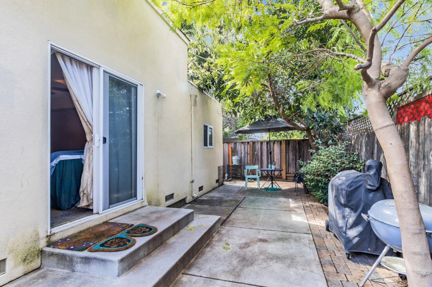 Detail Gallery Image 60 of 62 For 69-71 Nueva Ave, Redwood City,  CA 94061 - 4 Beds | 3 Baths