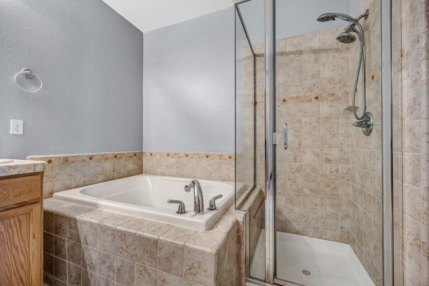 Detail Gallery Image 16 of 51 For 3668 Finnian Way, Dublin,  CA 94568 - 1 Beds | 1/1 Baths