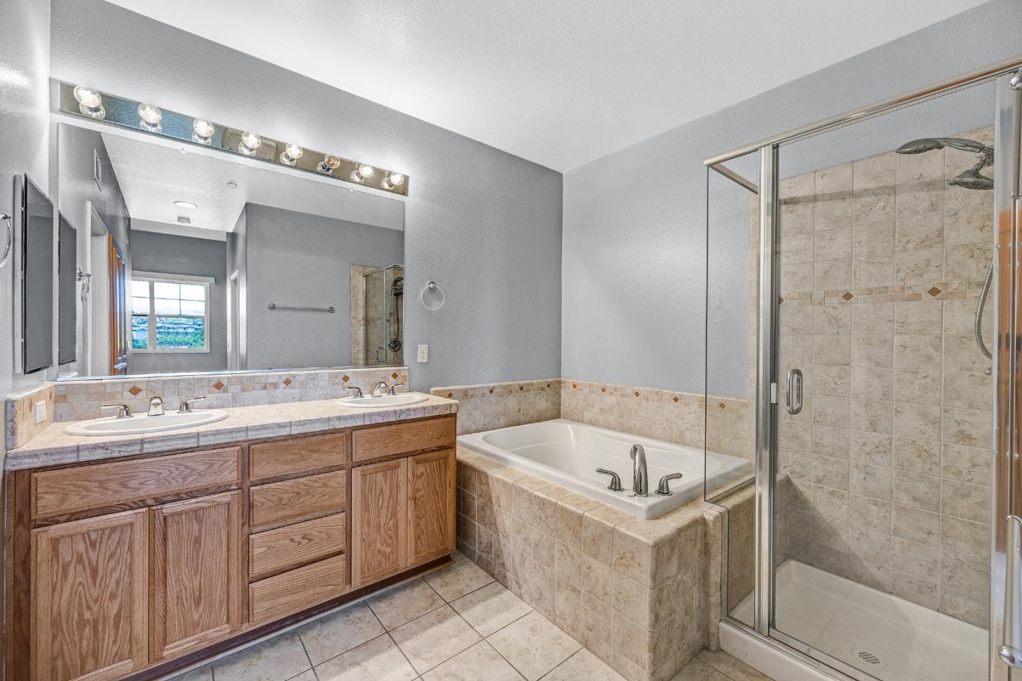 Detail Gallery Image 17 of 51 For 3668 Finnian Way, Dublin,  CA 94568 - 1 Beds | 1/1 Baths