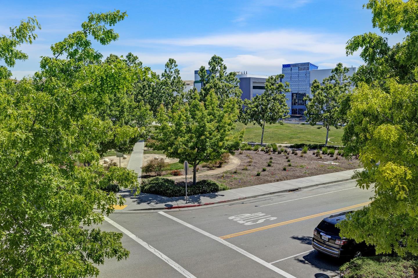 Detail Gallery Image 27 of 51 For 3668 Finnian Way, Dublin,  CA 94568 - 1 Beds | 1/1 Baths