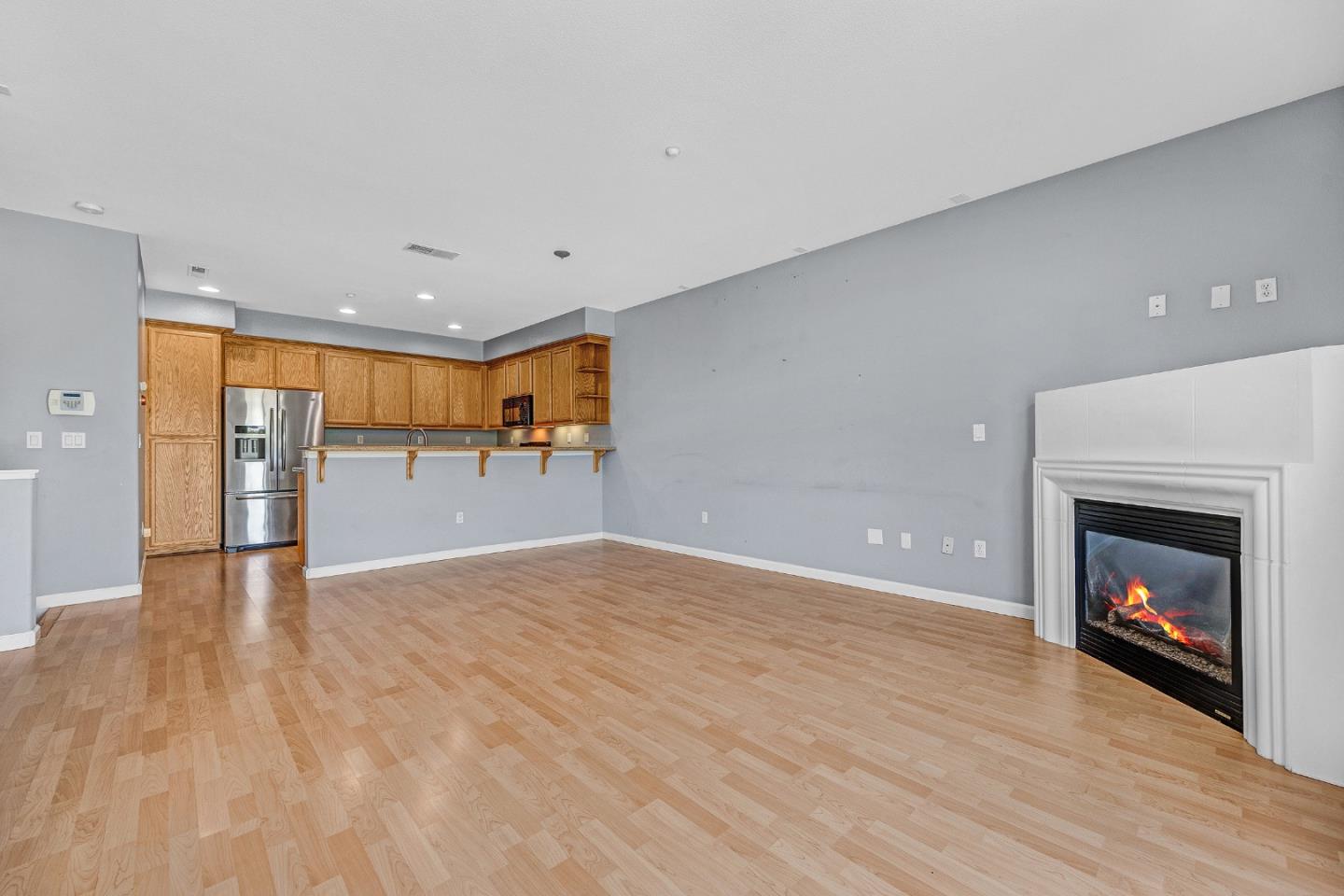 Detail Gallery Image 7 of 51 For 3668 Finnian Way, Dublin,  CA 94568 - 1 Beds | 1/1 Baths