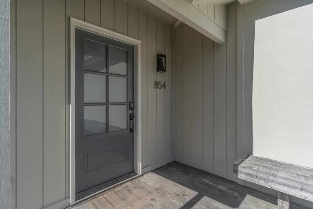 Detail Gallery Image 5 of 45 For 854 Kelmore St, Moss Beach,  CA 94038 - 3 Beds | 2 Baths
