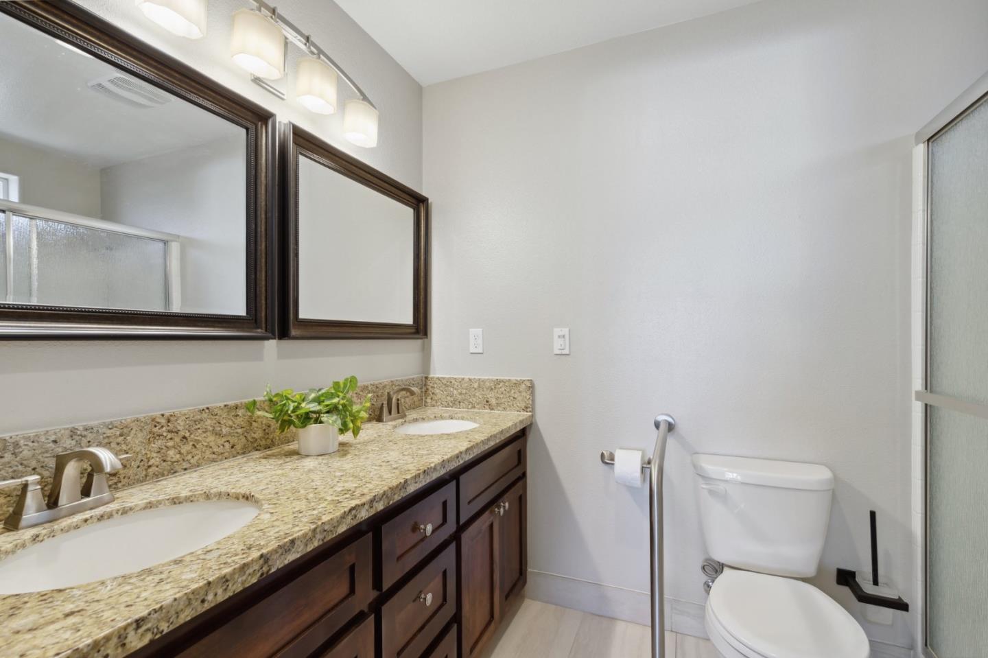 Detail Gallery Image 15 of 21 For 22356 Arnott Dr, Chowchilla,  CA 93610 - 3 Beds | 2 Baths