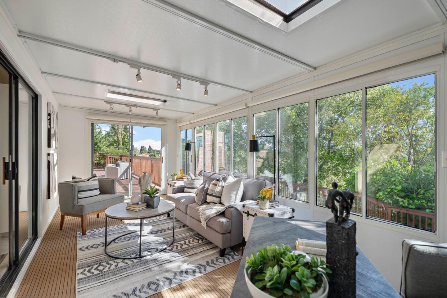 Detail Gallery Image 21 of 43 For 222 Casitas Bulevar, Los Gatos,  CA 95032 - 3 Beds | 2/1 Baths