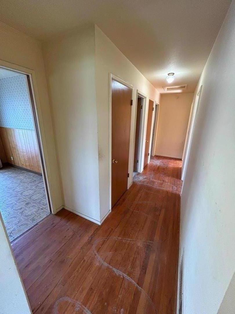Detail Gallery Image 10 of 26 For 794 Fairfax Dr, Salinas,  CA 93901 - 3 Beds | 2 Baths