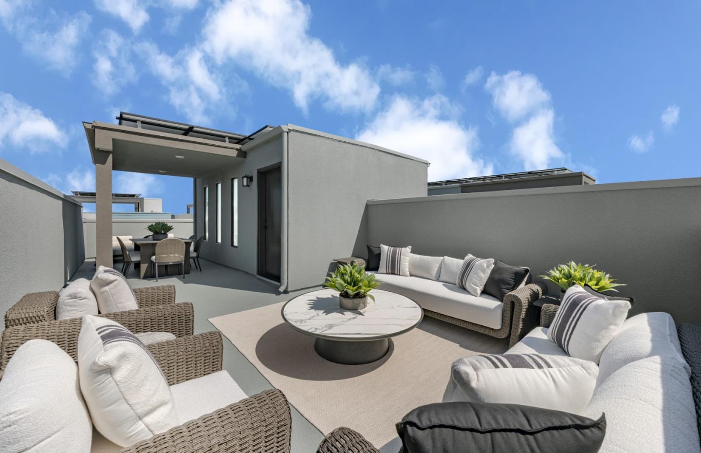 Detail Gallery Image 16 of 17 For 2440 Willow Way #4,  San Mateo,  CA 94403 - 3 Beds | 3 Baths