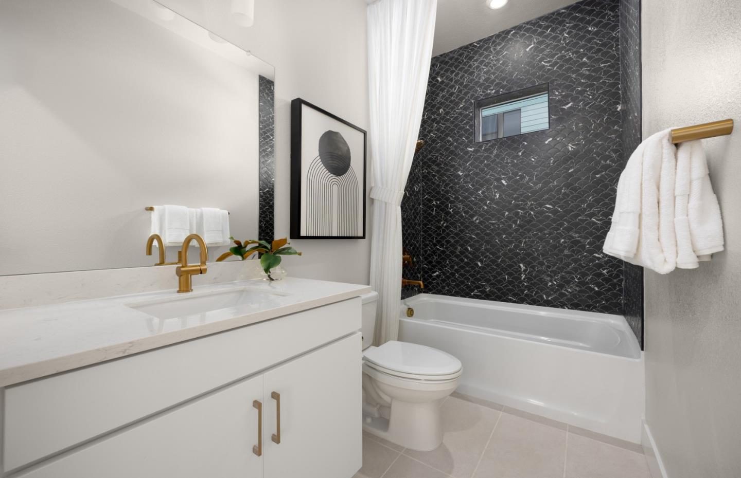 Detail Gallery Image 4 of 17 For 2440 Willow Way #4,  San Mateo,  CA 94403 - 3 Beds | 3 Baths