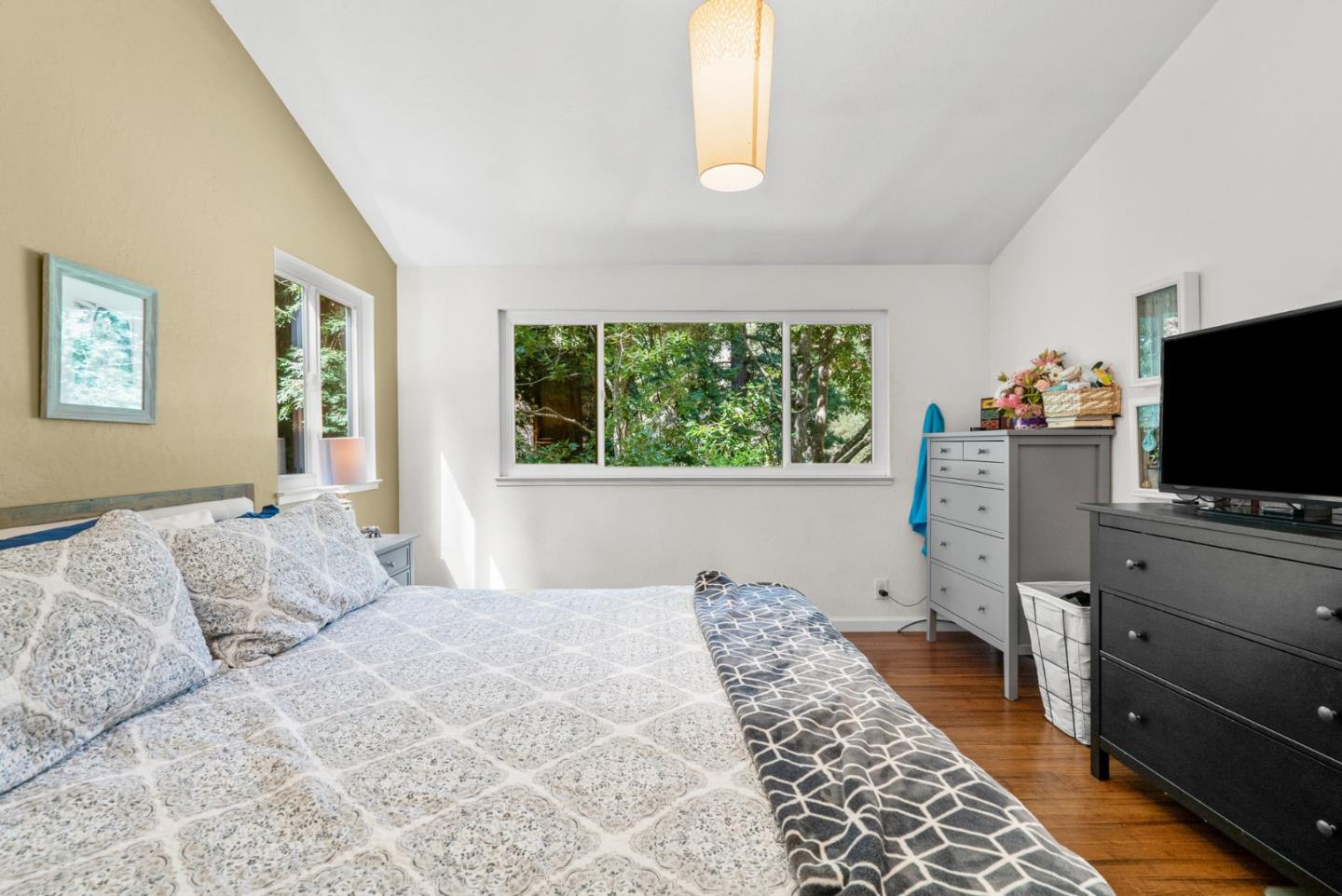Detail Gallery Image 15 of 37 For 903 Redwood Dr, Aptos,  CA 95003 - 3 Beds | 2 Baths