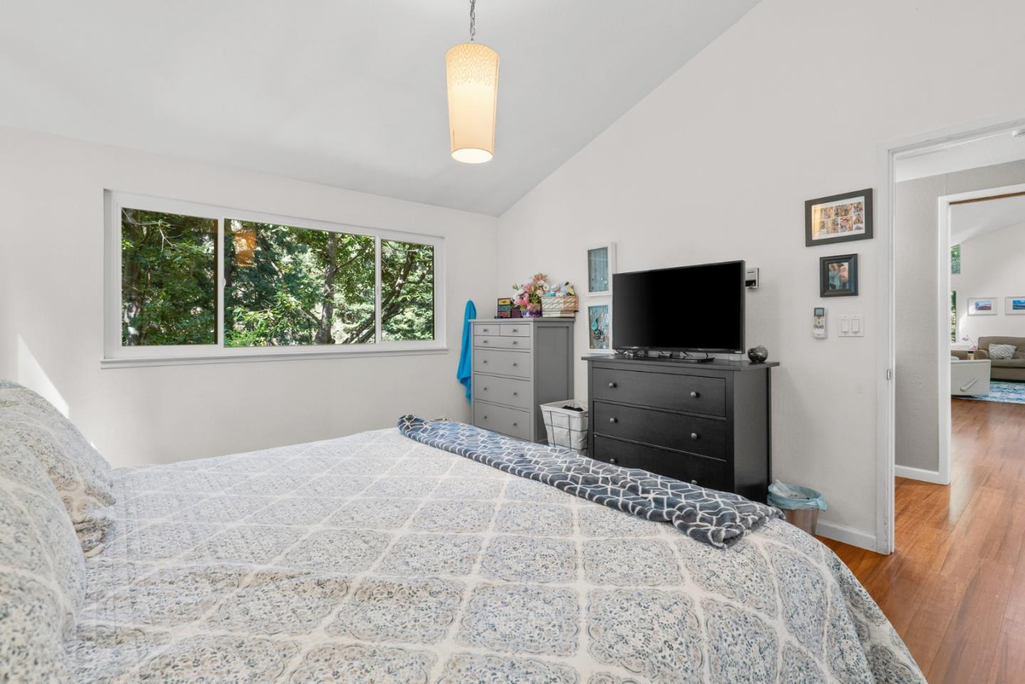 Detail Gallery Image 16 of 37 For 903 Redwood Dr, Aptos,  CA 95003 - 3 Beds | 2 Baths