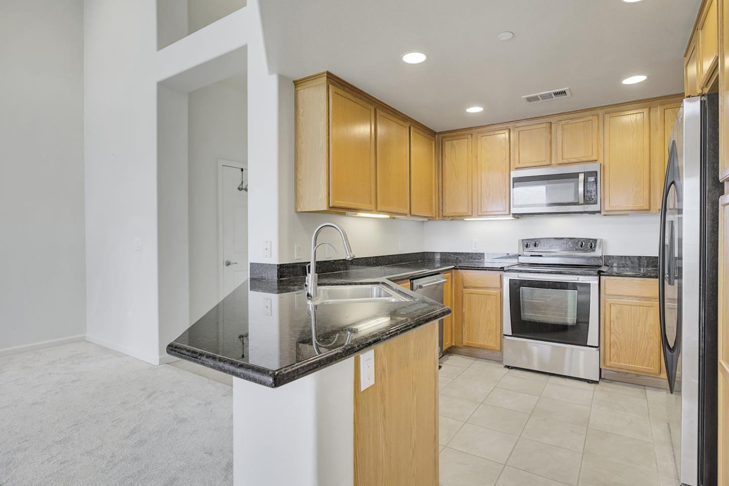 Detail Gallery Image 6 of 36 For 2988 Grassina St #629,  San Jose,  CA 95136 - 2 Beds | 2 Baths