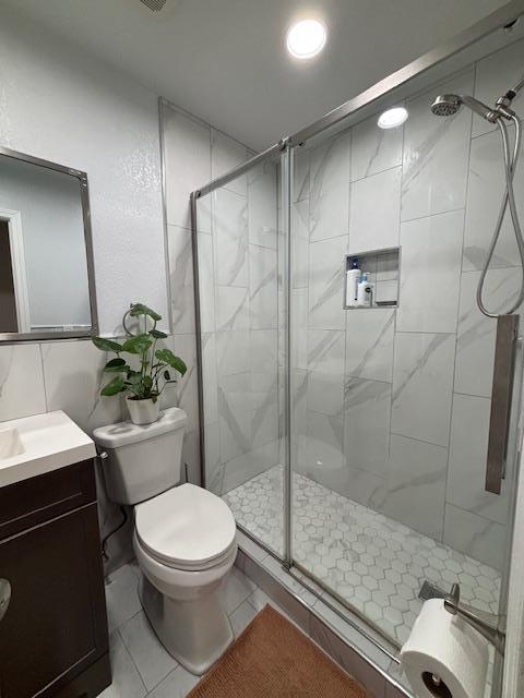 Detail Gallery Image 11 of 15 For 1758 Arroyo De Oro, San Jose,  CA 95116 - 3 Beds | 2 Baths