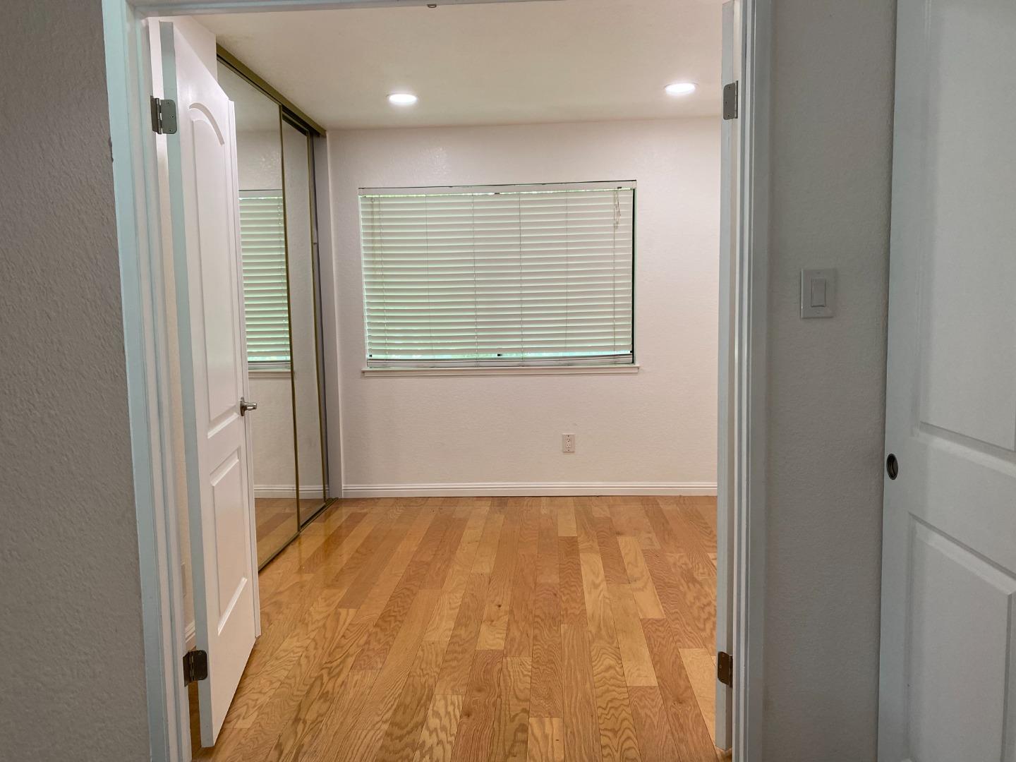 Detail Gallery Image 11 of 36 For 171 Kenbrook Cir, San Jose,  CA 95111 - 3 Beds | 1/1 Baths