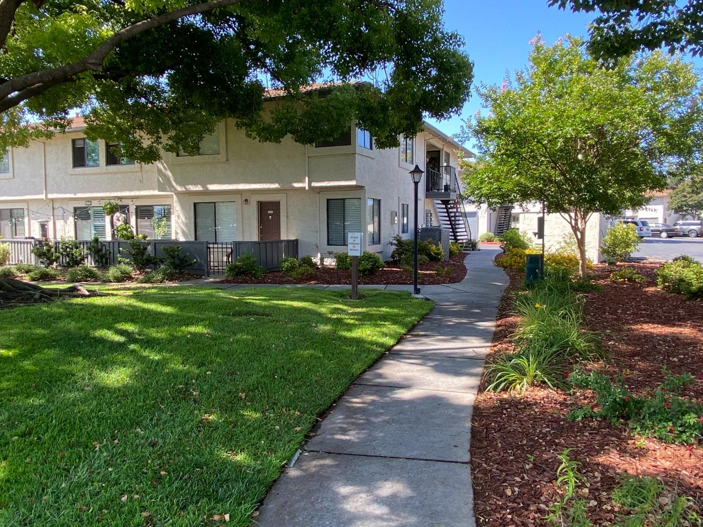 Detail Gallery Image 28 of 36 For 171 Kenbrook Cir, San Jose,  CA 95111 - 3 Beds | 1/1 Baths