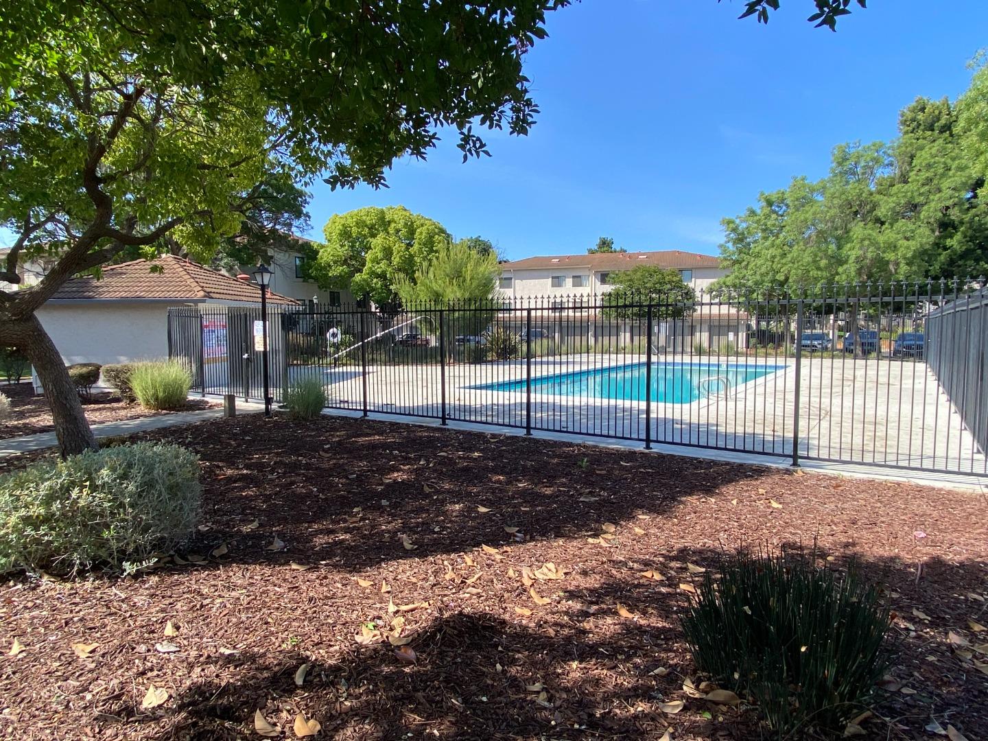 Detail Gallery Image 36 of 36 For 171 Kenbrook Cir, San Jose,  CA 95111 - 3 Beds | 1/1 Baths