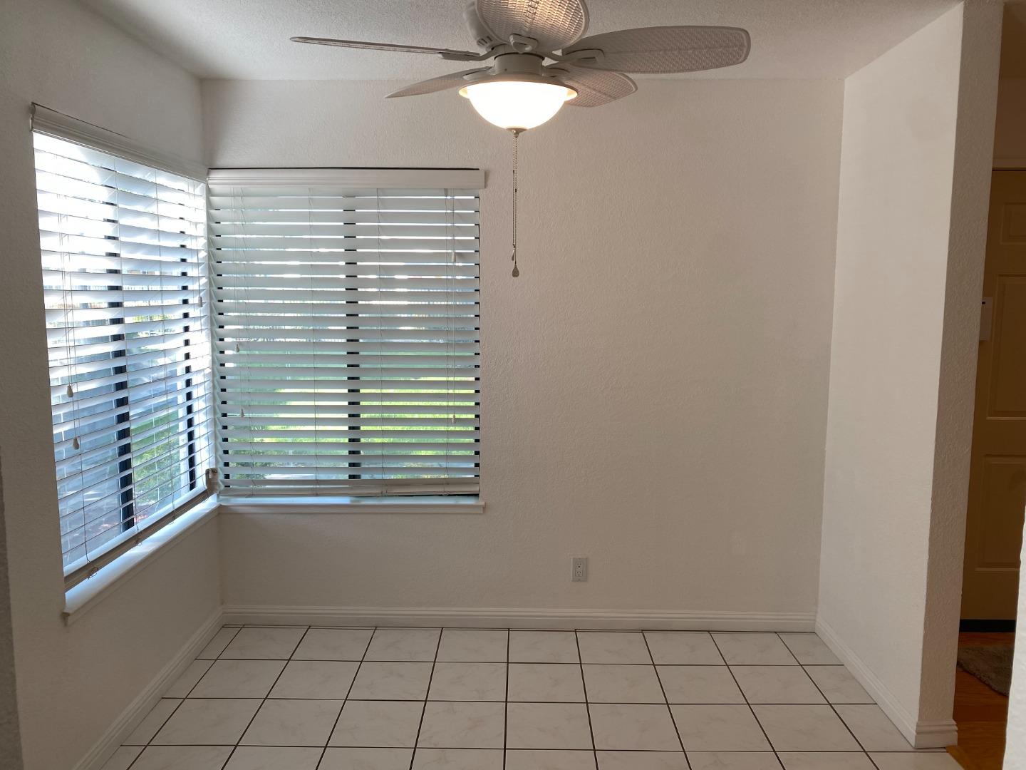 Detail Gallery Image 7 of 36 For 171 Kenbrook Cir, San Jose,  CA 95111 - 3 Beds | 1/1 Baths