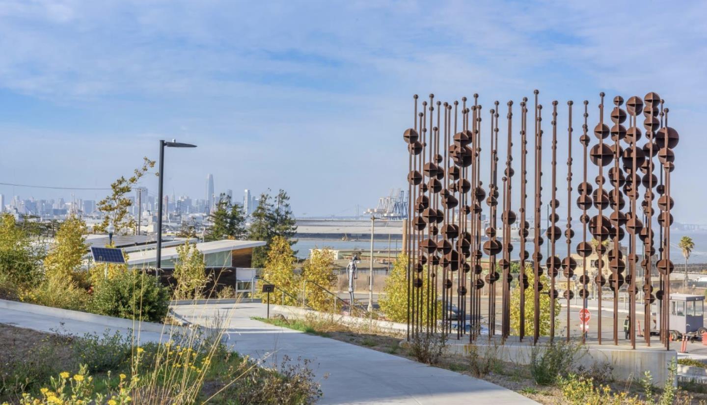 Detail Gallery Image 9 of 15 For 555 Innes Ave #408,  San Francisco,  CA 94124 - 2 Beds | 2 Baths