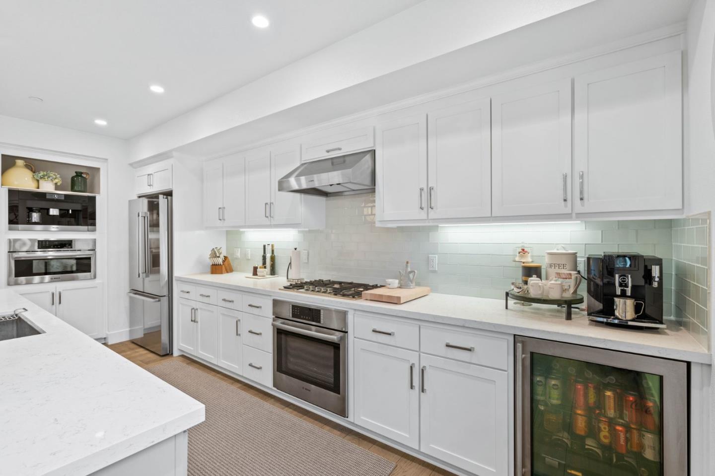 Detail Gallery Image 12 of 38 For 16321 Hamsher Ct, Los Gatos,  CA 95032 - 1 Beds | 1/1 Baths