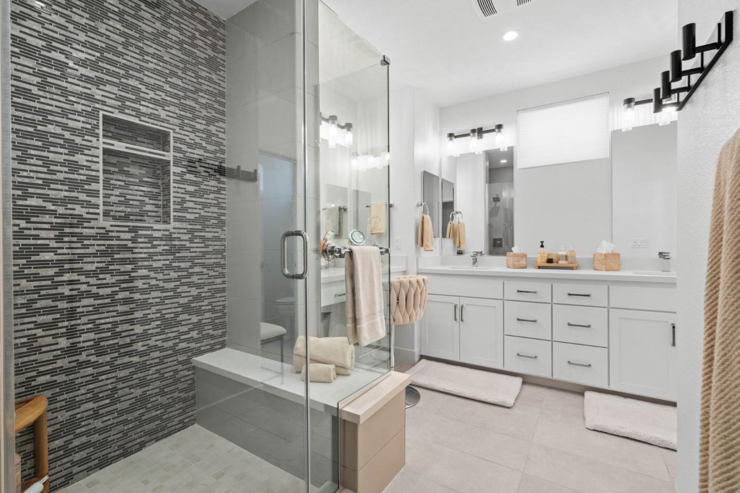 Detail Gallery Image 23 of 38 For 16321 Hamsher Ct, Los Gatos,  CA 95032 - 1 Beds | 1/1 Baths